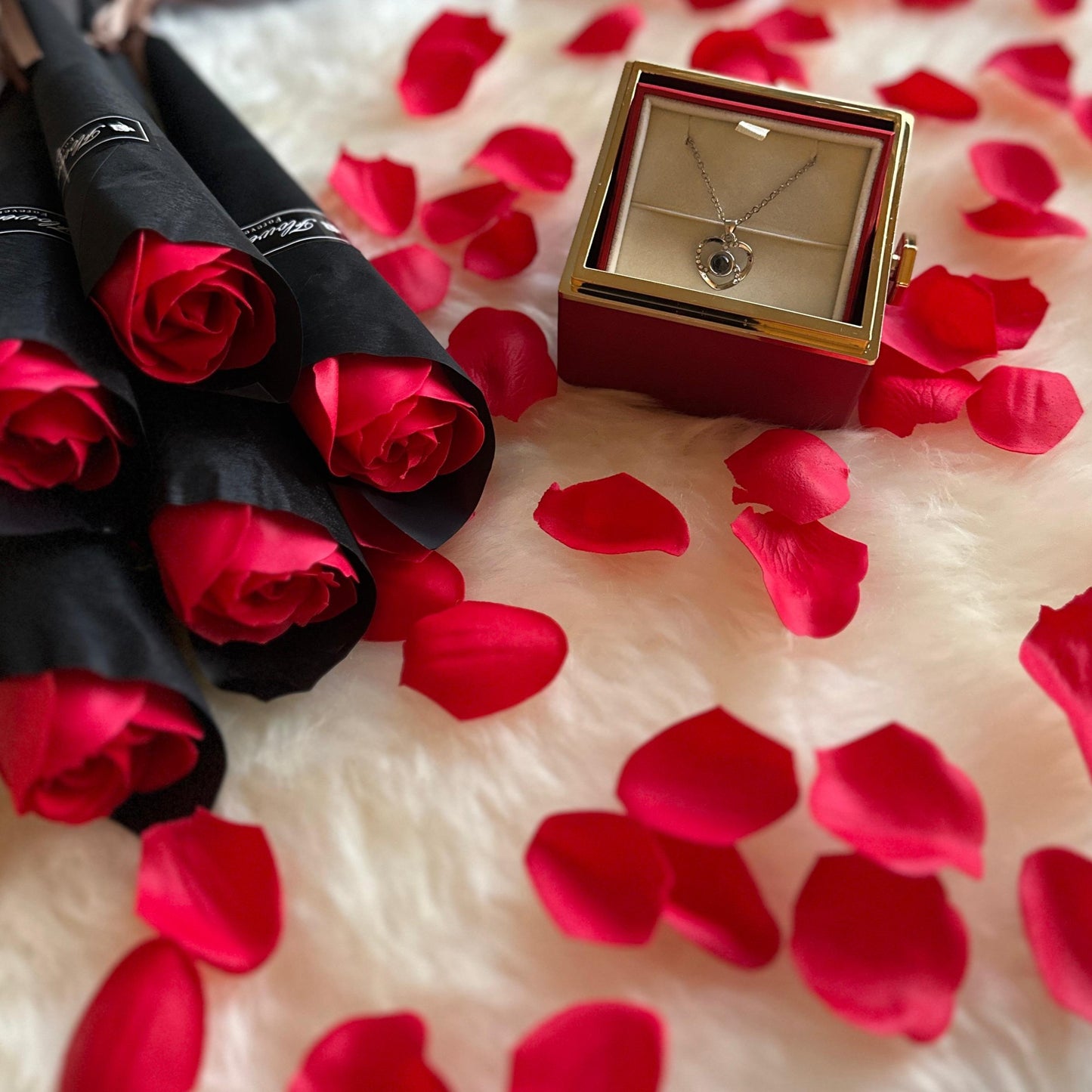 Single Authentic Red Rose Box