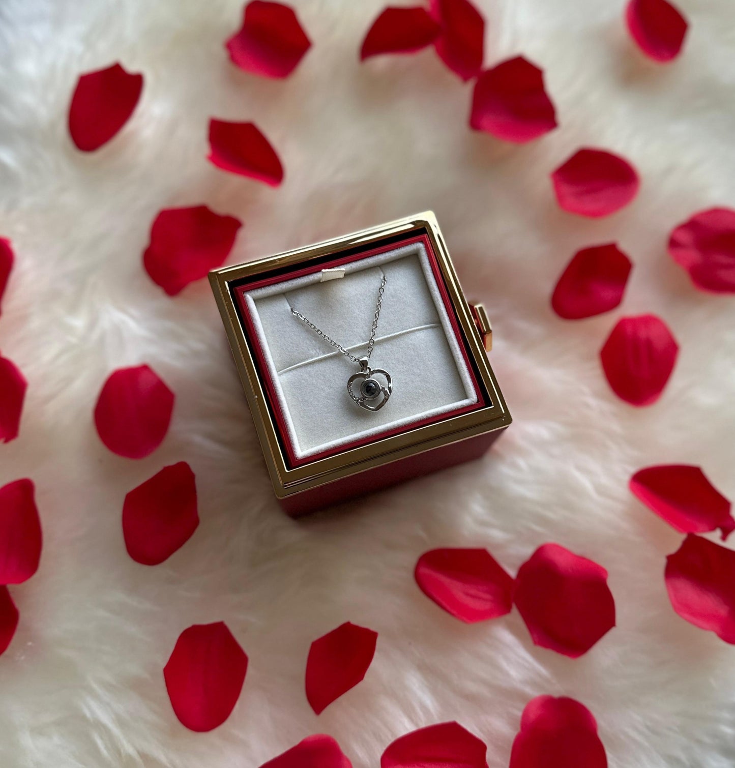 Single Authentic Red Rose Box